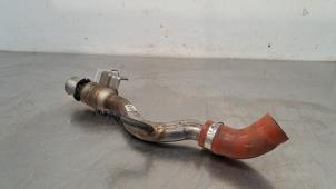 Gebruikte Turbo Pijp Landrover Range Rover IV (LG) 4.4 SDV8 32V Prijs € 54,45 Inclusief btw aangeboden door Autohandel Didier