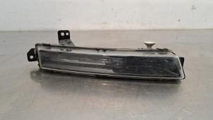 Gebruikte Mistlamp links-voor Landrover Range Rover IV (LG) 4.4 SDV8 32V Prijs € 133,10 Inclusief btw aangeboden door Autohandel Didier