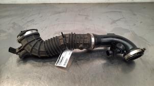 Gebruikte Intercooler Buis Volkswagen Transporter T6 2.0 TDI DRF Prijs € 66,55 Inclusief btw aangeboden door Autohandel Didier