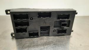 Gebruikte Module Bodycontrol Landrover Defender II 110 3.0 D200 MHEV Prijs € 266,20 Inclusief btw aangeboden door Autohandel Didier