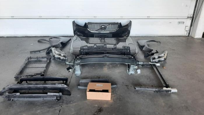 Front end, complete Volvo XC40