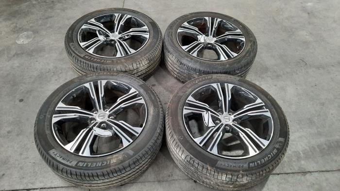 Set of wheels + tyres Volvo XC40