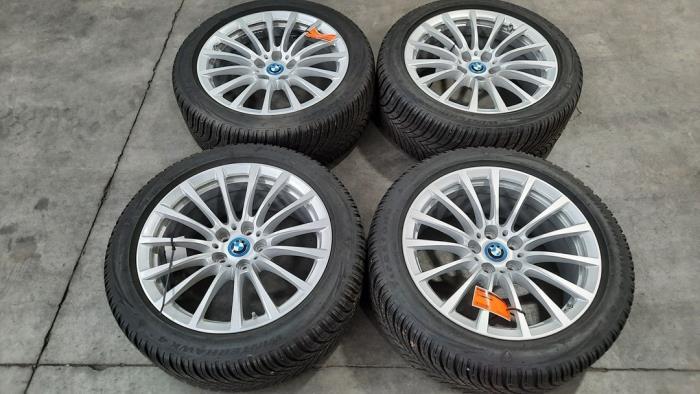 Kit jantes + pneus d&#039;hivers BMW 5-Série