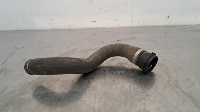 Radiator hose Audi Q7