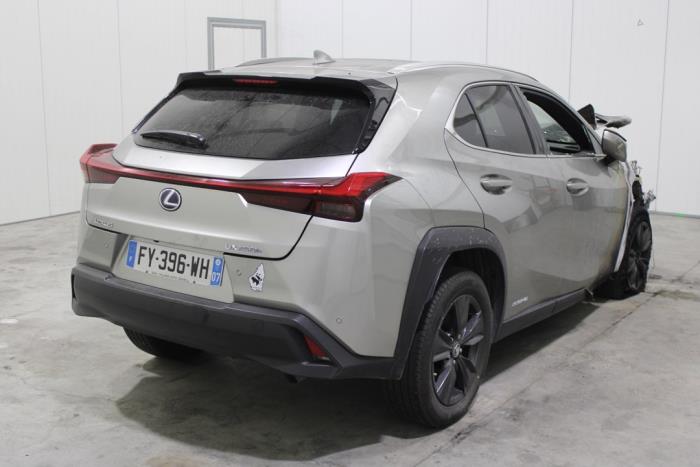 Hayon Lexus UX