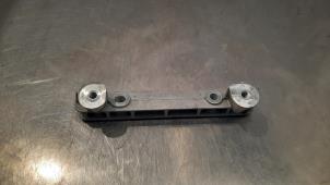 Gebruikte Motorsteun Volvo XC40 (XZ) 2.0 B4 16V Mild Hybrid Prijs € 18,15 Inclusief btw aangeboden door Autohandel Didier