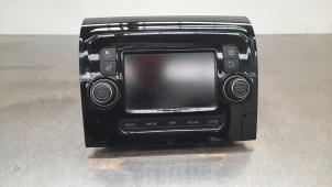 Gebruikte Radio module Peugeot Boxer (U9) 2.2 Blue HDi 140 Prijs op aanvraag aangeboden door Autohandel Didier