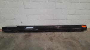 Gebruikte Afdeklijst dorpel links Mercedes C (W205) C-200 1.5 EQ Boost Prijs € 102,85 Inclusief btw aangeboden door Autohandel Didier