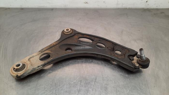 Front wishbone, right Renault Trafic