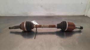 Gebruikte Aandrijfas links-voor Ford Transit Custom 2.0 TDCi 16V Eco Blue 105 Prijs € 133,10 Inclusief btw aangeboden door Autohandel Didier