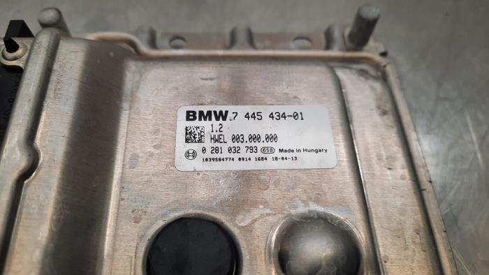 Adblue Computer van een BMW X5 (F15) xDrive 30d 3.0 24V 2018