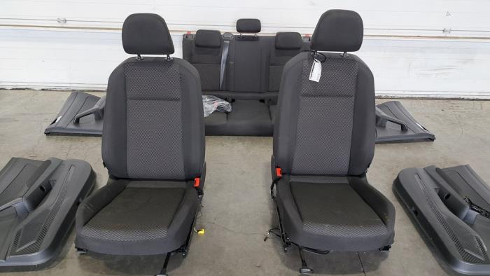 Bekleding Set (compleet) van een Volkswagen Polo VI (AW1) 1.0 MPI 12V 2019