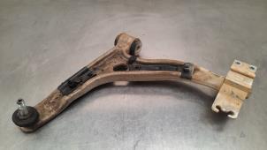 Gebruikte Draagarm links-voor Infiniti Q30 (H15) 2.2d 16V Prijs € 133,10 Inclusief btw aangeboden door Autohandel Didier