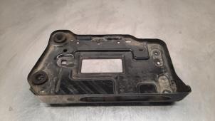 Gebruikte Accubak Infiniti Q30 (H15) 2.2d 16V Prijs € 36,30 Inclusief btw aangeboden door Autohandel Didier