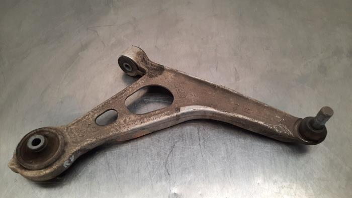 Front wishbone, right Nissan Qashqai