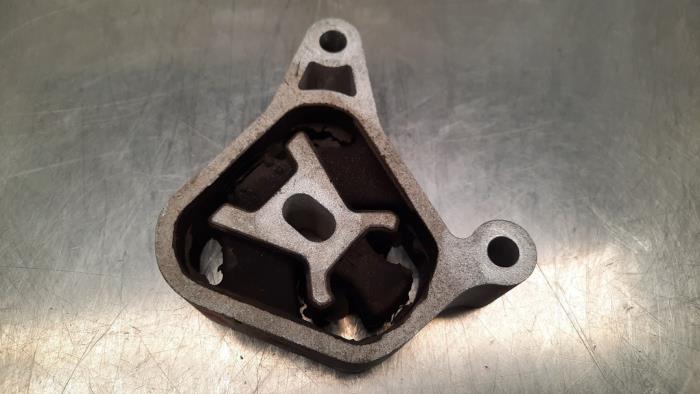 Support moteur Mercedes Vito