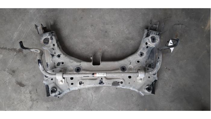 Subframe Renault Clio