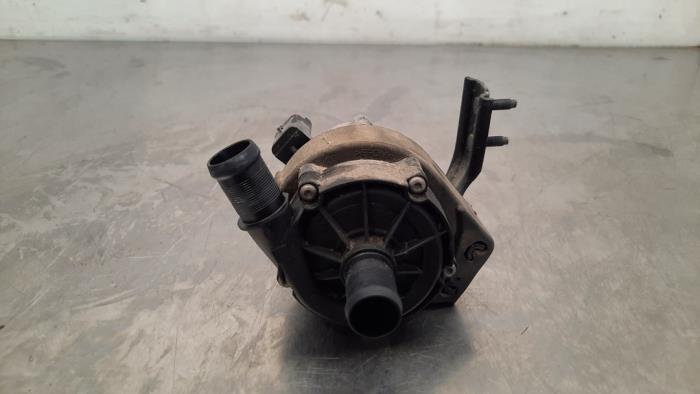 Additional water pump Renault Clio