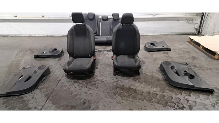 Set di tappezzeria (completo) Opel Corsa Set di tappezzeria (completo) Opel Corsa