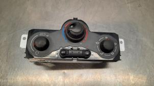 Gebruikte Airco bedieningspaneel Renault Kangoo/Grand Kangoo (KW) 1.5 Blue dCi 80 Prijs € 66,55 Inclusief btw aangeboden door Autohandel Didier