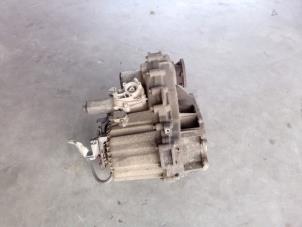 Gebruikte Transferbak 4x4 Landrover Range Rover IV (LG) 4.4 SDV8 32V Prijs € 998,25 Inclusief btw aangeboden door Autohandel Didier