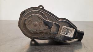 Gebruikte Handrem motor Hyundai Tucson (NX) 1.6 T-GDI Hybrid 48V Prijs € 66,55 Inclusief btw aangeboden door Autohandel Didier