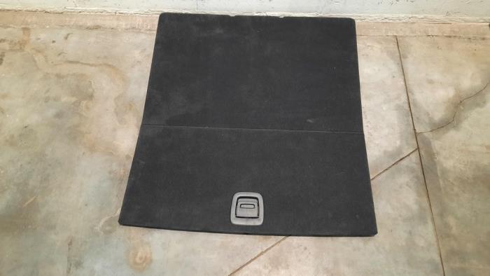 Coffre tapis BMW IX