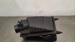 Gebruikte Luchtfilterhuis Landrover Range Rover IV (LG) 4.4 SDV8 32V Prijs € 133,10 Inclusief btw aangeboden door Autohandel Didier