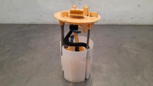 Gebruikte Tank element Pomp Renault Trafic (1FL/2FL/3FL/4FL) 2.0 dCi 16V 170 Prijs € 133,10 Inclusief btw aangeboden door Autohandel Didier