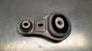 Gebruikte Versnellingsbak Steun Renault Trafic (1FL/2FL/3FL/4FL) 2.0 dCi 16V 170 Prijs € 24,20 Inclusief btw aangeboden door Autohandel Didier