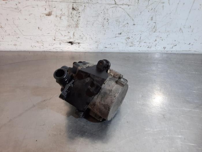 Pompe à eau supplémentaire BMW X5