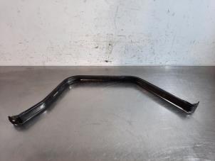 Gebruikte Tank Band Mercedes A (177.0) 1.5 A-180d Prijs € 18,15 Inclusief btw aangeboden door Autohandel Didier