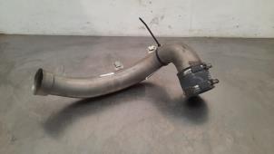 Gebruikte Intercooler Buis Mercedes A-Klasse AMG (177.0) 2.0 A-35 AMG Turbo 16V 4Matic Prijs € 54,45 Inclusief btw aangeboden door Autohandel Didier