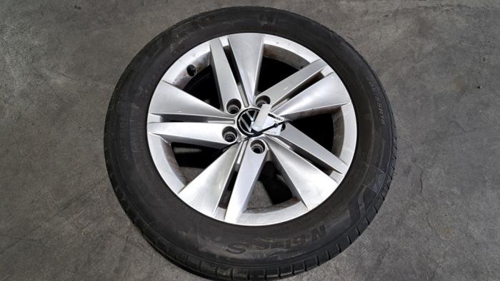 Wheel + tyre Volkswagen Golf