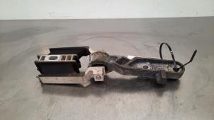 Gebruikte Motorrubber Volvo XC60 II (UZ) 2.0 D4 16V Prijs € 18,15 Inclusief btw aangeboden door Autohandel Didier