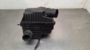 Gebruikte Luchtfilterhuis Renault Master III (EV/HV/UV/VA/VB/VD/VF/VG/VJ) 2.3 dCi 145 16V FWD Prijs € 102,85 Inclusief btw aangeboden door Autohandel Didier