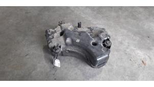 Gebruikte Tank adblue BMW X3 (G01) sDrive 18d 2.0 TwinPower Turbo 16V Prijs € 199,65 Inclusief btw aangeboden door Autohandel Didier