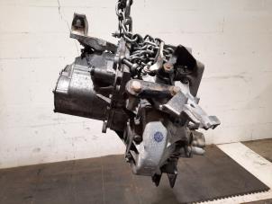 Versnellingsbak van een Peugeot 308 (L3/L8/LB/LH/LP) 1.5 BlueHDi 100 2020