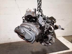 Versnellingsbak van een Peugeot 308 (L3/L8/LB/LH/LP) 1.5 BlueHDi 100 2020