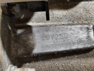 Versnellingsbak van een Peugeot 308 (L3/L8/LB/LH/LP) 1.5 BlueHDi 100 2020