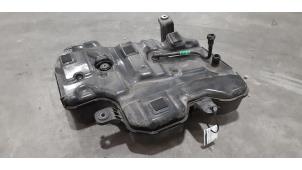 Gebruikte Adblue tank Mini Countryman (F60) 1.5 12V One D Prijs € 332,75 Inclusief btw aangeboden door Autohandel Didier