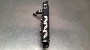 Gebruikte Schakelblok ruiten DS Automobiles DS 7 Crossback 1.5 BlueHDI 130 Prijs € 133,10 Inclusief btw aangeboden door Autohandel Didier