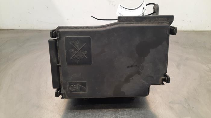 Fuse box Renault Trafic