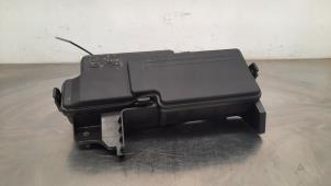 Gebruikte Zekeringkast Landrover Defender II 90 3.0 D300 MHEV Prijs € 133,10 Inclusief btw aangeboden door Autohandel Didier