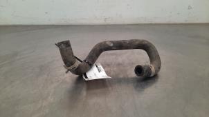 Gebruikte Koelwaterslang Toyota Yaris IV (P21/PA1/PH1) 1.5 12V Hybrid Prijs € 18,15 Inclusief btw aangeboden door Autohandel Didier