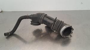 Gebruikte Aanzuigslang Lucht Toyota Prius Plus (ZVW4) 1.8 Hybrid 16V Prijs € 30,25 Inclusief btw aangeboden door Autohandel Didier