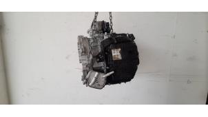 Gebruikte Automaatbak Peugeot 3008 II (M4/MC/MJ/MR) 1.6 16V HYbrid 225 Prijs € 2.783,00 Inclusief btw aangeboden door Autohandel Didier