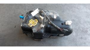 Gebruikte Adblue tank Ford Transit Custom 2.0 TDCi 16V Eco Blue 130 Prijs € 459,80 Inclusief btw aangeboden door Autohandel Didier