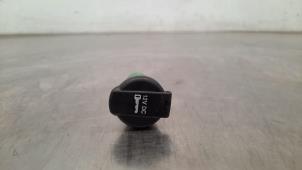 Gebruikte 12 Volt aansluiting Peugeot Boxer (U9) 2.0 BlueHDi 130 Prijs € 18,15 Inclusief btw aangeboden door Autohandel Didier