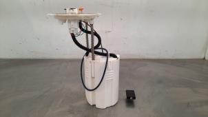 Gebruikte Tank element Pomp Toyota Hilux V/VI 2.8 D4D-F 16V 4x4 Prijs € 66,55 Inclusief btw aangeboden door Autohandel Didier